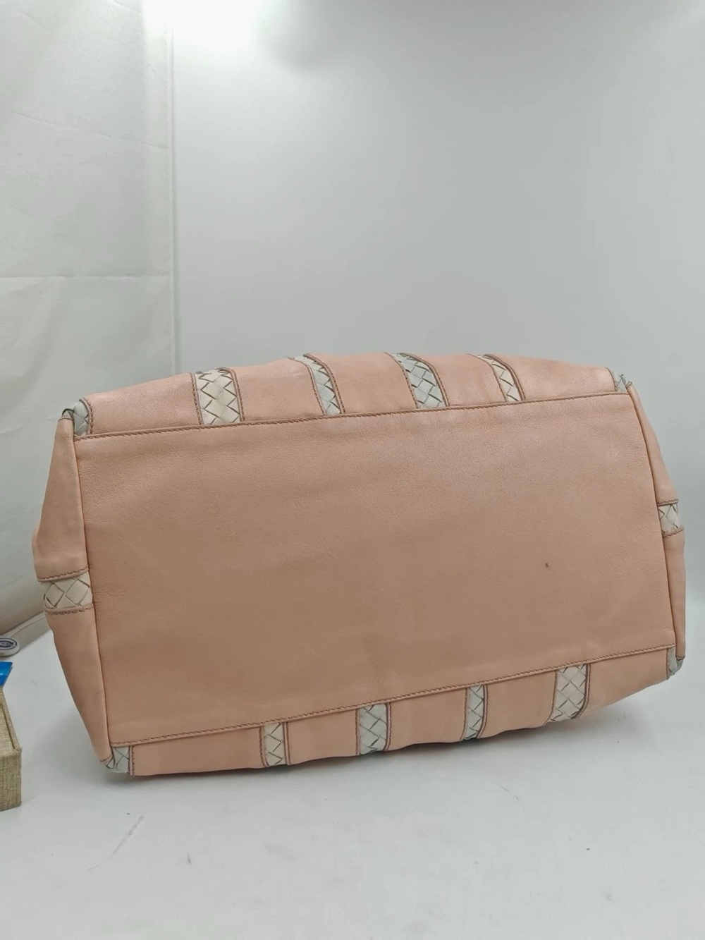 Bottega Veneta pink leather suede tote with Intrecciato woven stripe - Picture 5 of 13